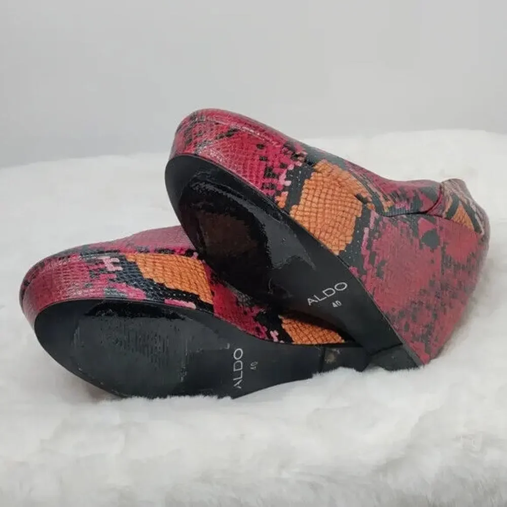 Vintage leather Red Snake Print Platforms sz9